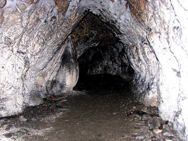 Onceasa Cave